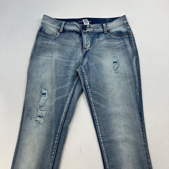 Maurices Women’s Low Rise Light Wash Skinny Jeans Distressed Size Large Regular - Picture 2 of 8